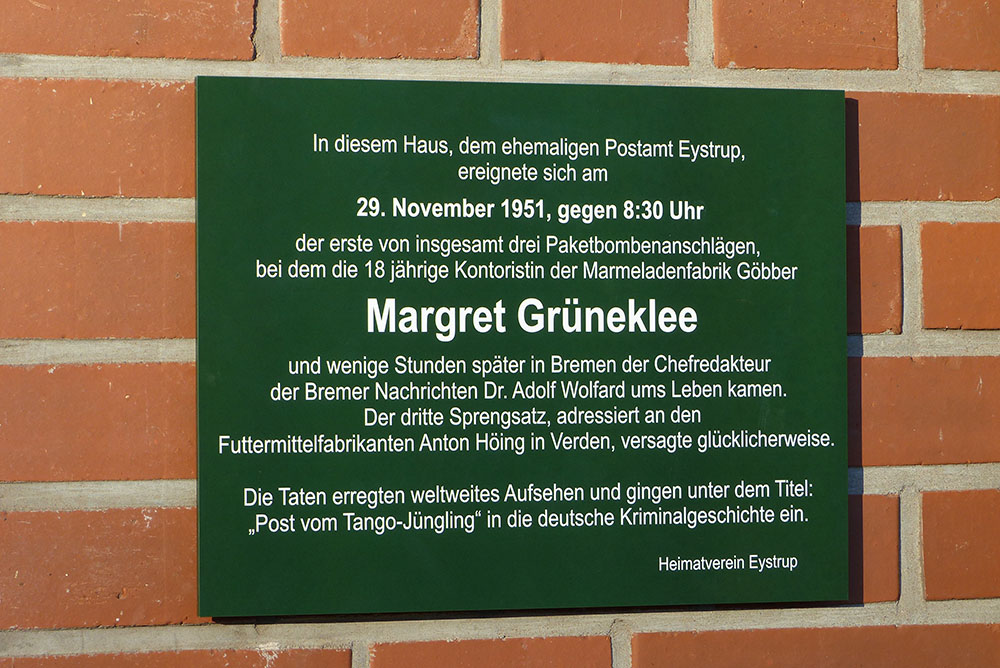 Gedenktafel am Wohnhaus Bahnhofstraße 75