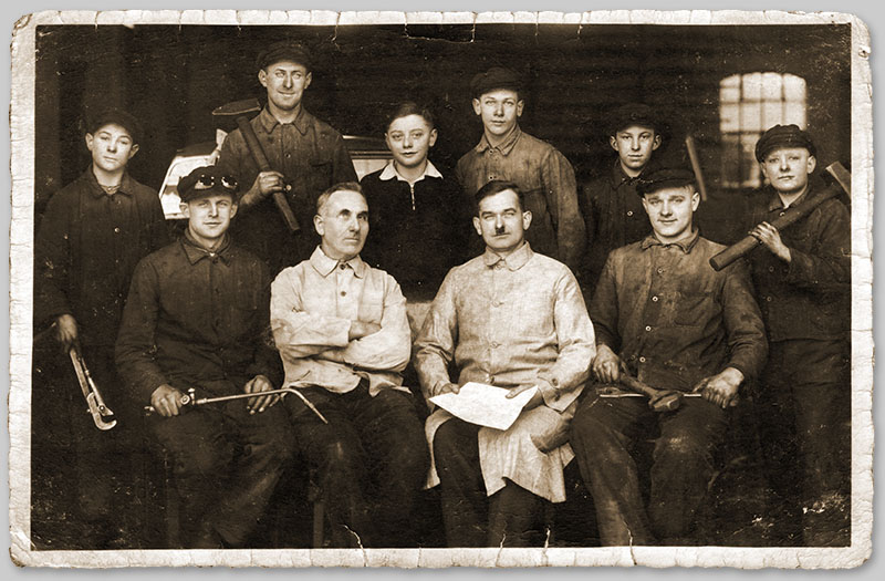 Belegschaft der Firma Karl Kassebeer, Gandesbergen , 1939