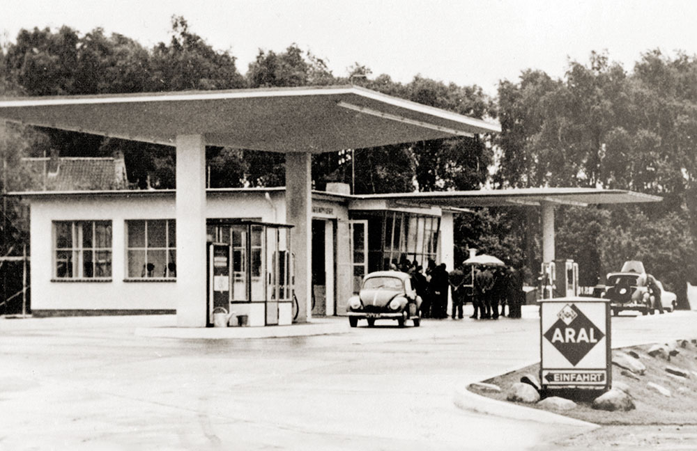 Eröffnung der ARAL-Tankstelle